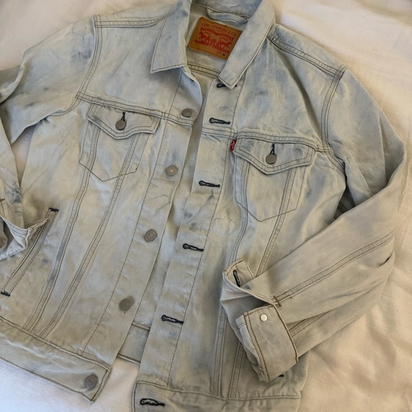Levi's Jackets & Blazers - Vintage Levi’s light wash denim jacket